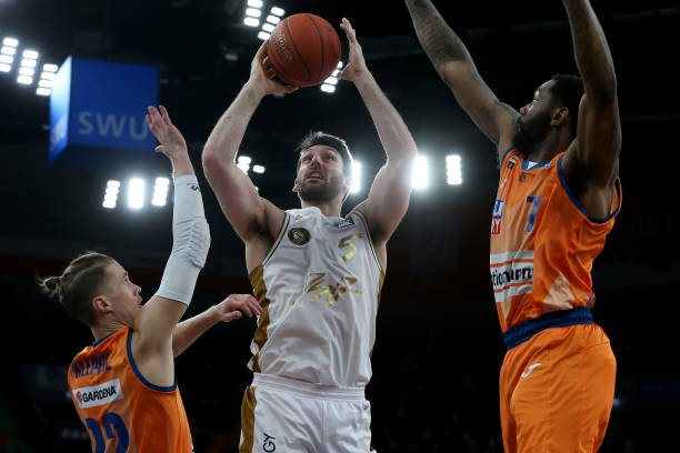 尤其是在高 尤其是在高